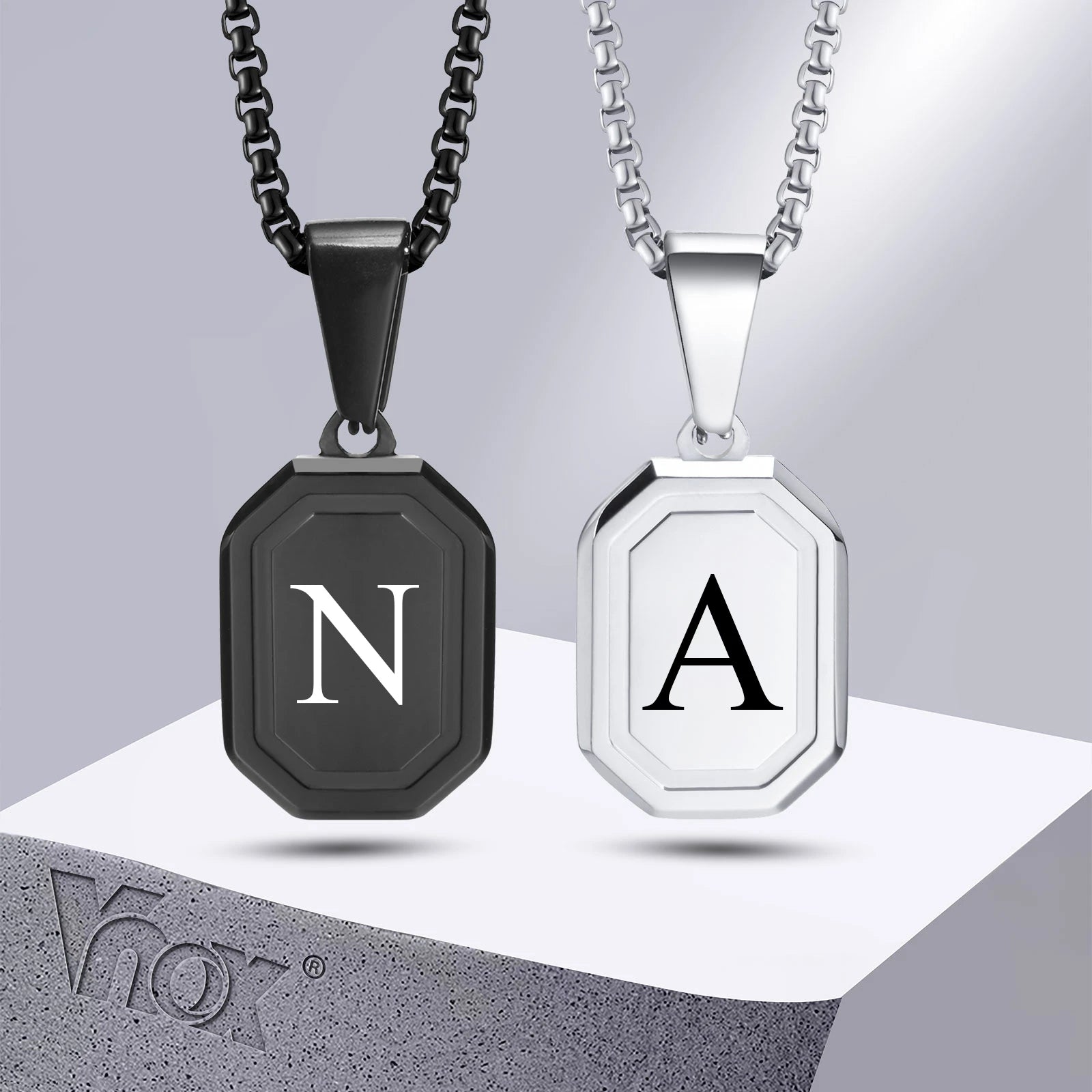 Men's necklace with pendant (customizable letter)